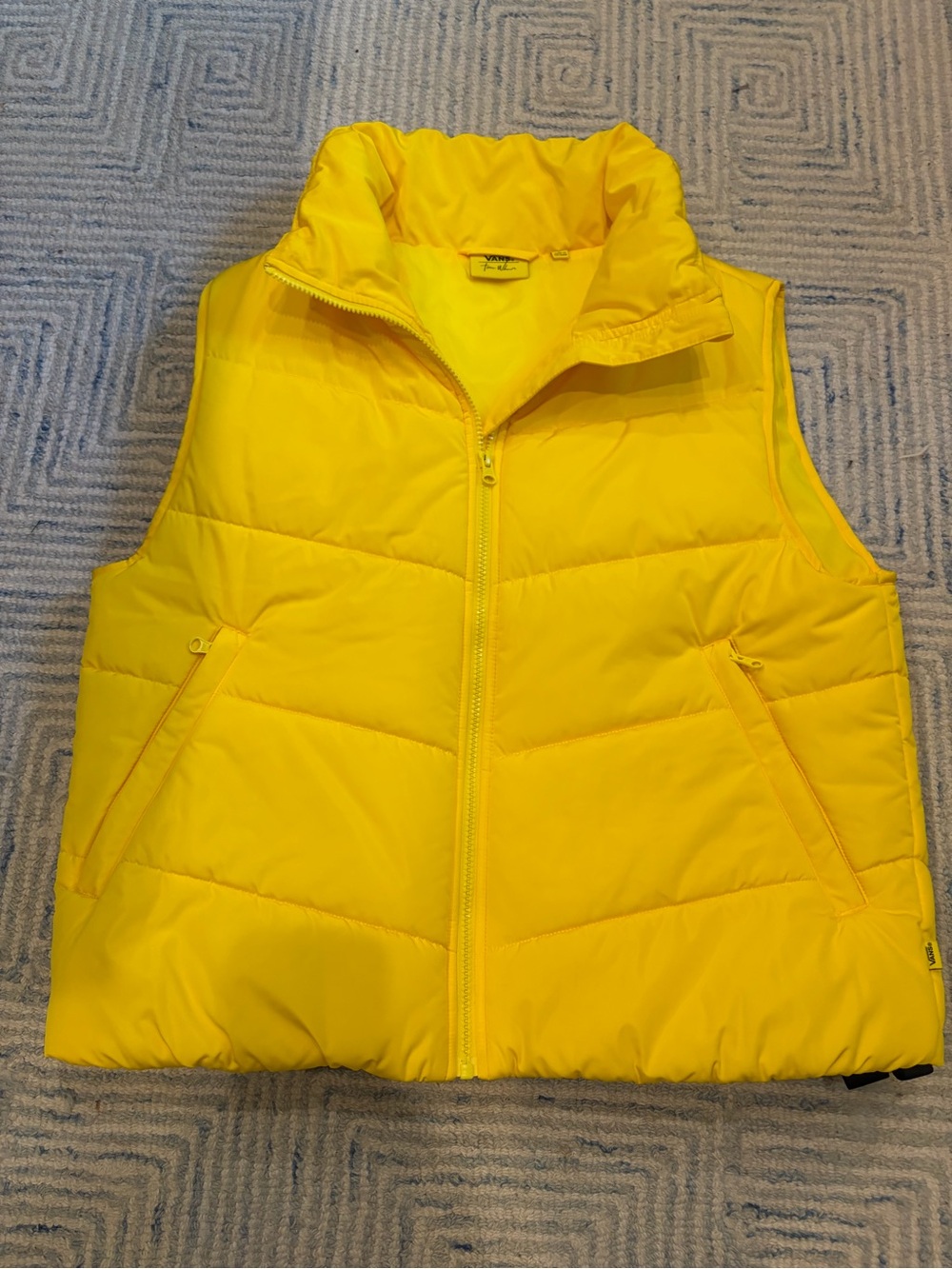 Vans  Yellow Puffer Vest - Lightweight Quilted Jacket